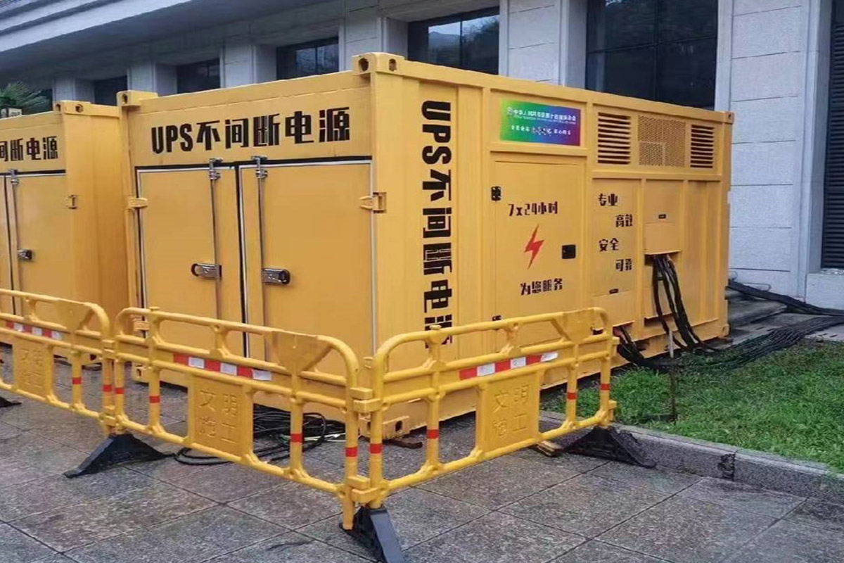 科尔沁左翼中发电机租赁施工现场